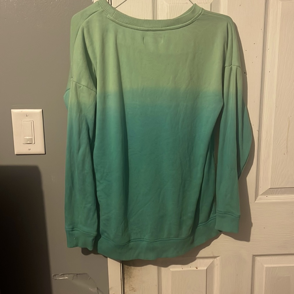 Ombré long sleeve shirt.